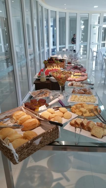 Kamur Plaza Hotel 고이아네지아 외부 사진